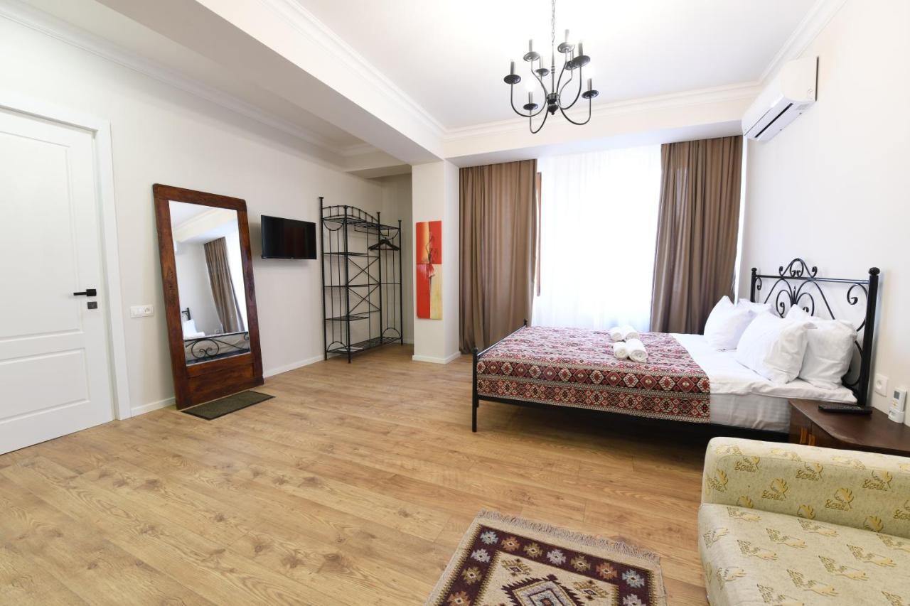 Batoni Apartments Tbilisi Exterior photo
